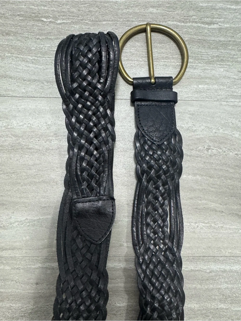 Woven Leather Circle-Buckle Waist Belt - Black